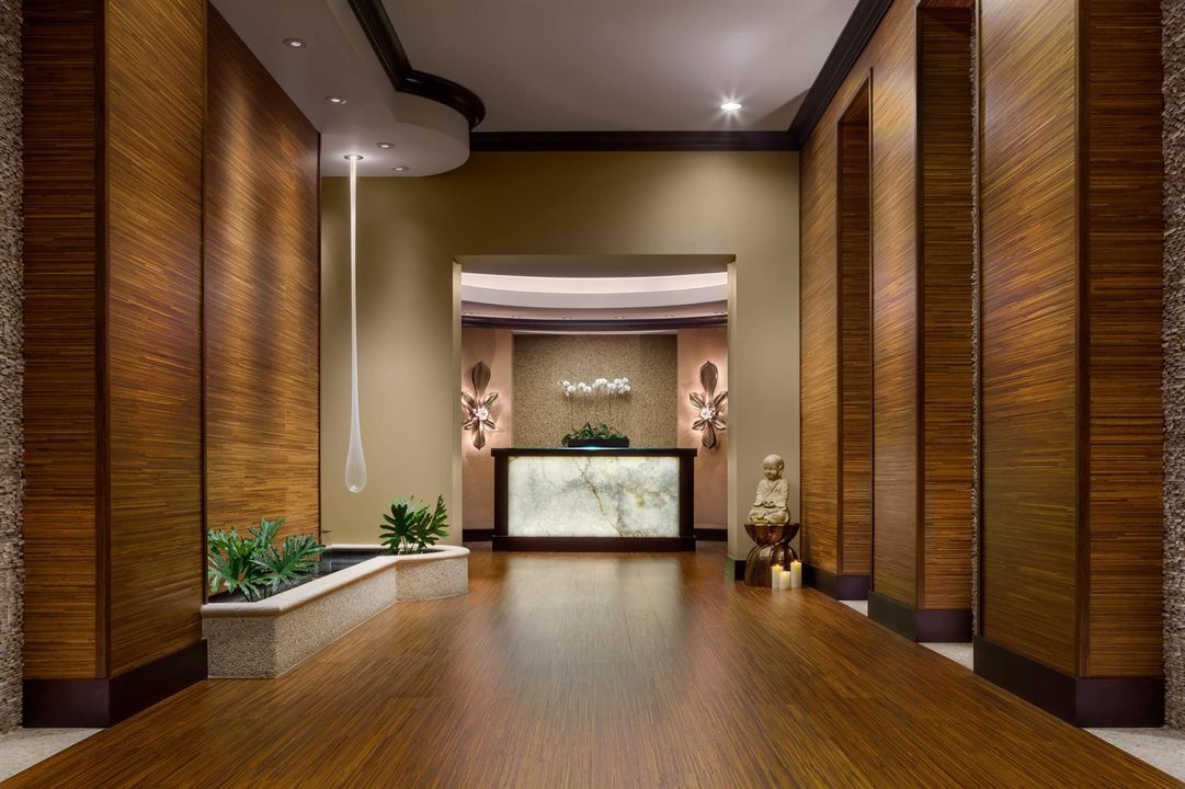 20230410_Broken_Sound_Spa_Entrance