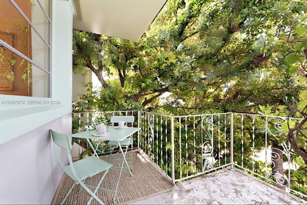En Venta: $369,000 (1 camas, 1 baños, 637 Pies cuadrados)