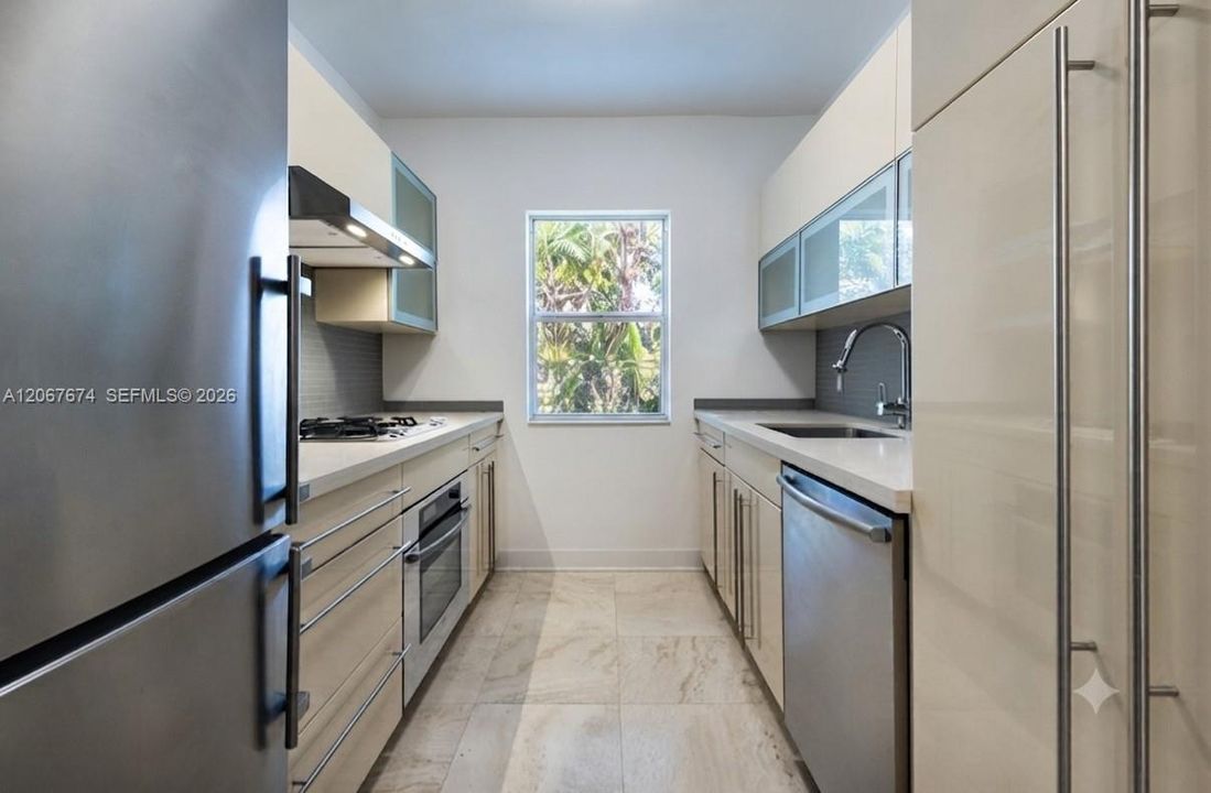 En Venta: $369,000 (1 camas, 1 baños, 637 Pies cuadrados)