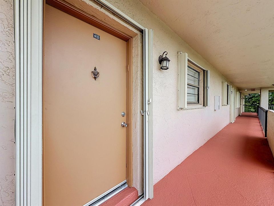 4970 E Sabal Palm Boulevard #412-17