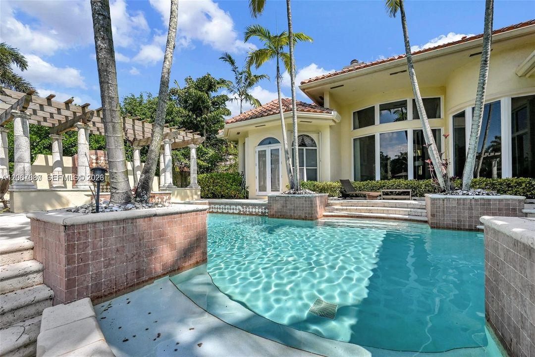 For Rent: $13,000 (4 beds, 3 baths, 3610 Square Feet)