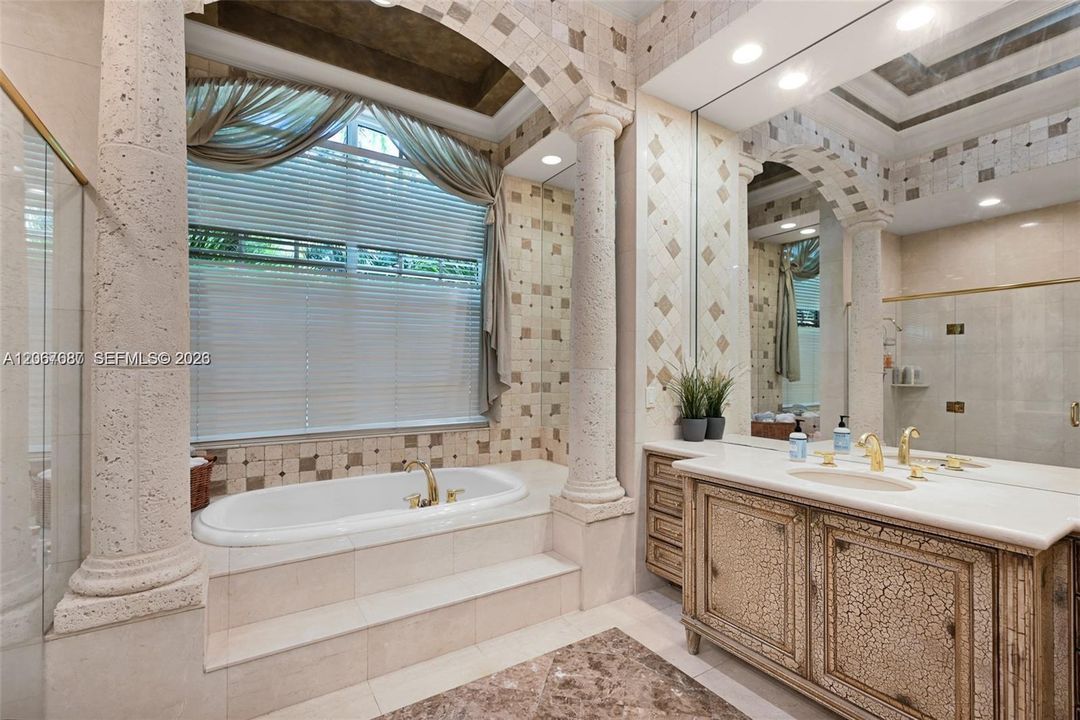 For Rent: $13,000 (4 beds, 3 baths, 3610 Square Feet)