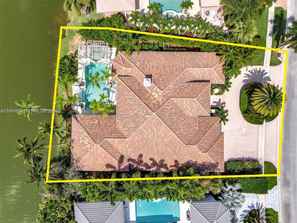 For Rent: $13,000 (4 beds, 3 baths, 3610 Square Feet)