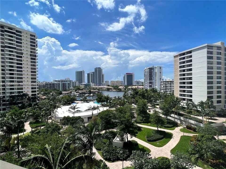 En Venta: $239,900 (1 camas, 1 baños, 1000 Pies cuadrados)