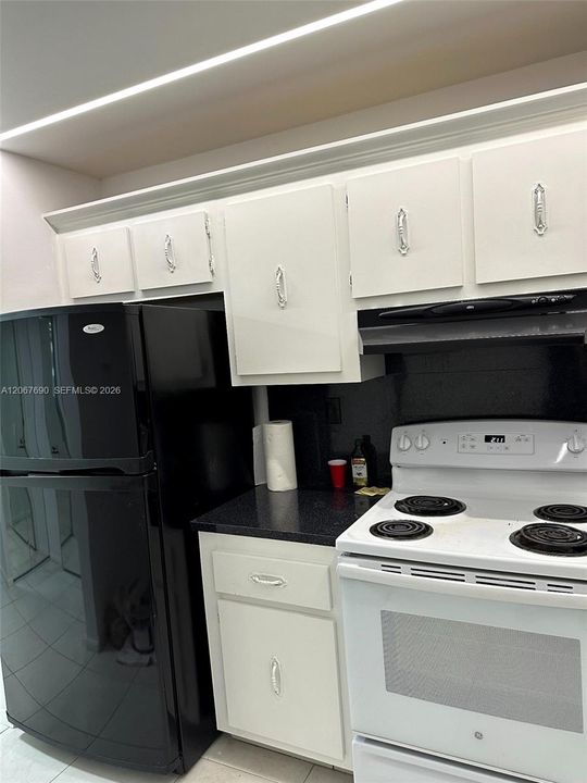 En Venta: $239,900 (1 camas, 1 baños, 1000 Pies cuadrados)