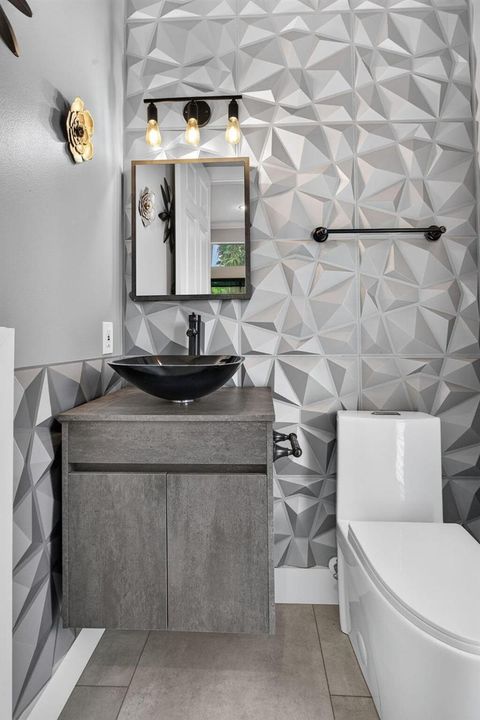 Half Cabana Bathroom