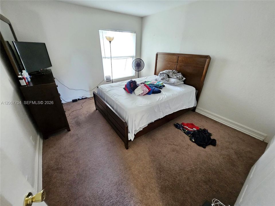 For Sale: $202,500 (2 beds, 1 baths, 1248 Square Feet)