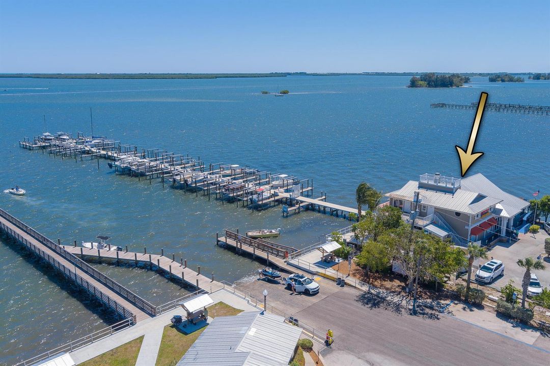 806 Indian River Dr, Sebastian, FL 32958