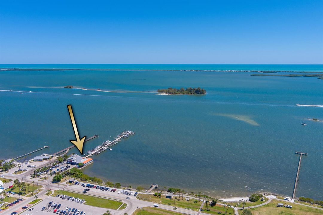 806 Indian River Dr, Sebastian, FL 32958