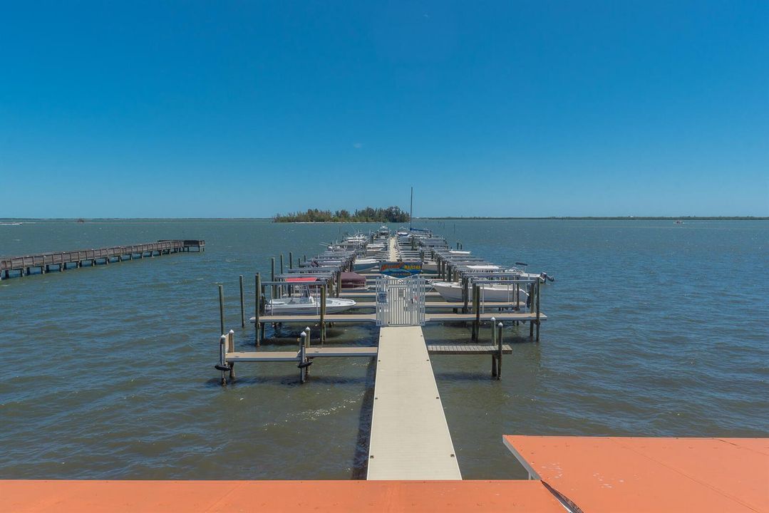 806 Indian River Dr, Sebastian, FL 32958