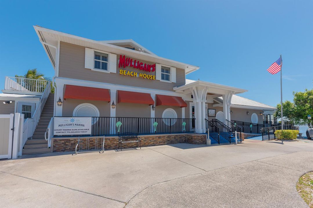 806 Indian River Dr, Sebastian, FL 32958