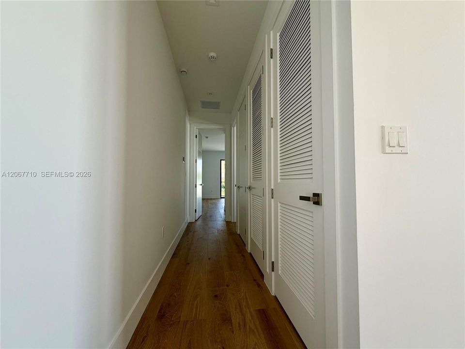 For Sale: $3,250,000 (6 beds, 6 baths, 5293 Square Feet)