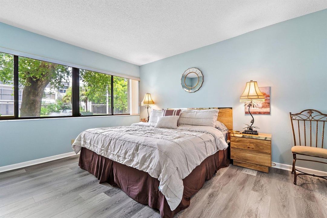 027-1605SUS1-D106-Jupiter-SMALL