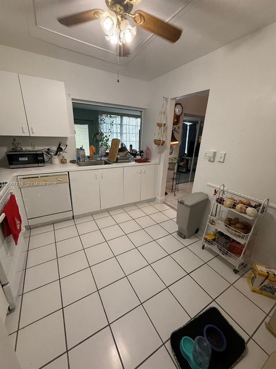 For Sale: $268,000 (2 beds, 2 baths, 1110 Square Feet)