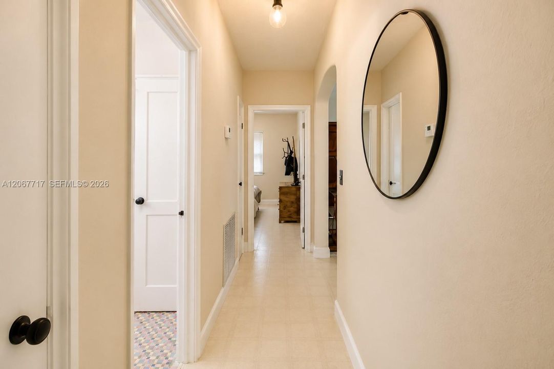 Active With Contract: $560,000 (2 beds, 1 baths, 1357 Square Feet)