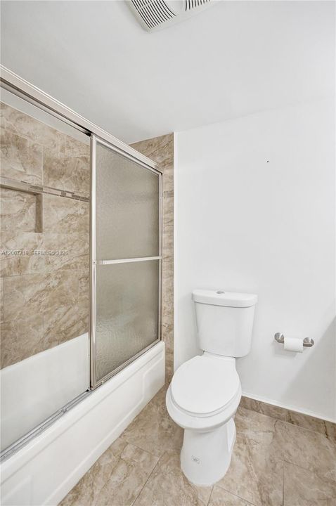 For Sale: $245,900 (2 beds, 2 baths, 1064 Square Feet)