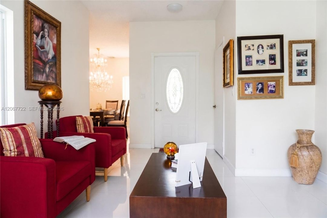 For Sale: $648,900 (3 beds, 2 baths, 1660 Square Feet)
