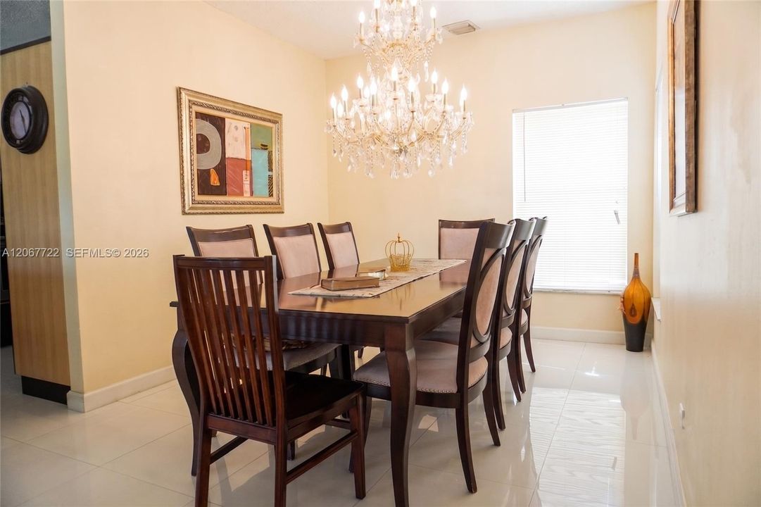 For Sale: $648,900 (3 beds, 2 baths, 1660 Square Feet)