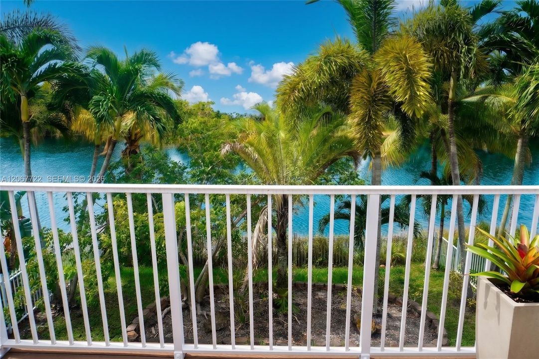For Sale: $648,900 (3 beds, 2 baths, 1660 Square Feet)