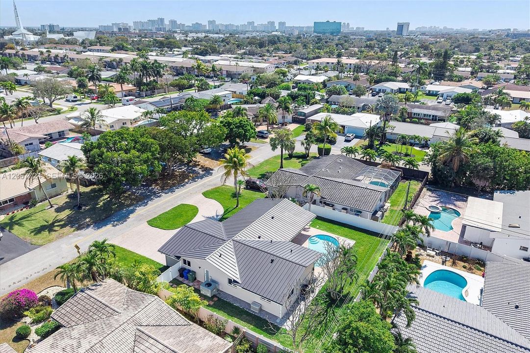 For Sale: $1,199,000 (3 beds, 2 baths, 1663 Square Feet)