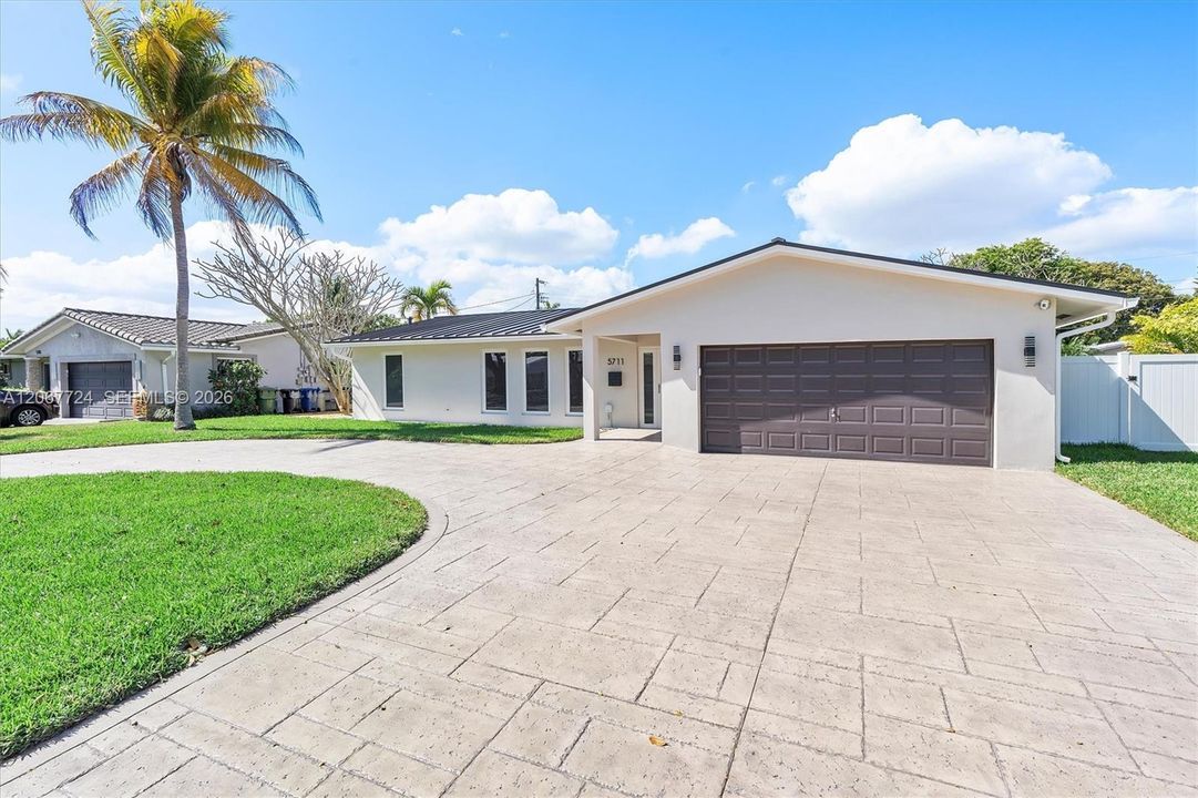 For Sale: $1,199,000 (3 beds, 2 baths, 1663 Square Feet)