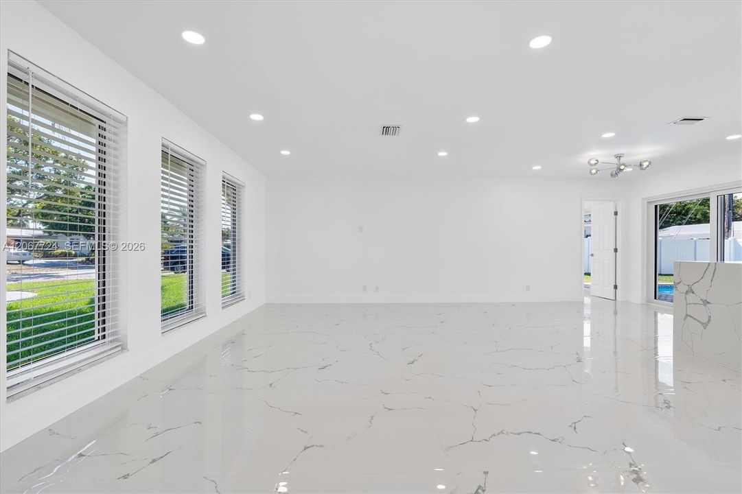 For Sale: $1,199,000 (3 beds, 2 baths, 1663 Square Feet)