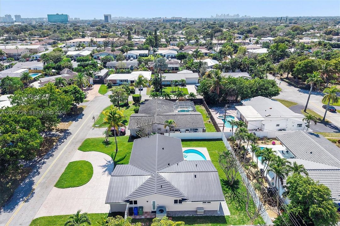 For Sale: $1,199,000 (3 beds, 2 baths, 1663 Square Feet)