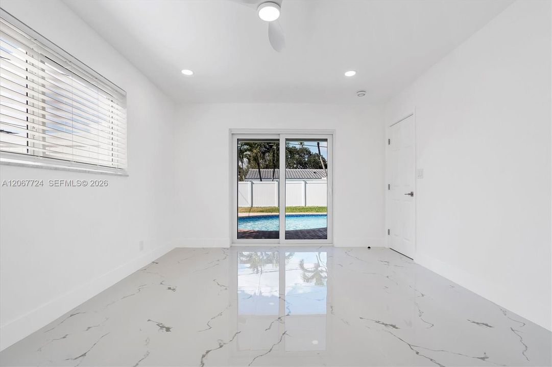 For Sale: $1,199,000 (3 beds, 2 baths, 1663 Square Feet)