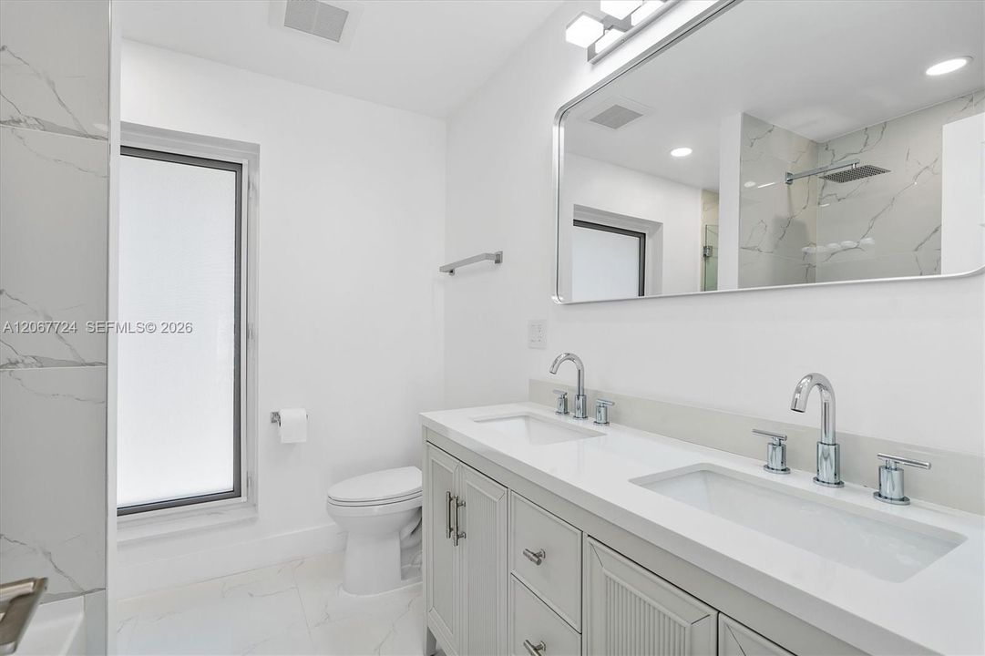 For Sale: $1,199,000 (3 beds, 2 baths, 1663 Square Feet)