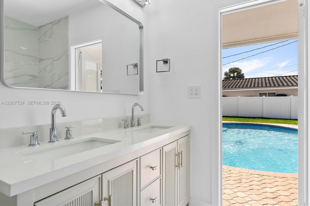 For Sale: $1,199,000 (3 beds, 2 baths, 1663 Square Feet)