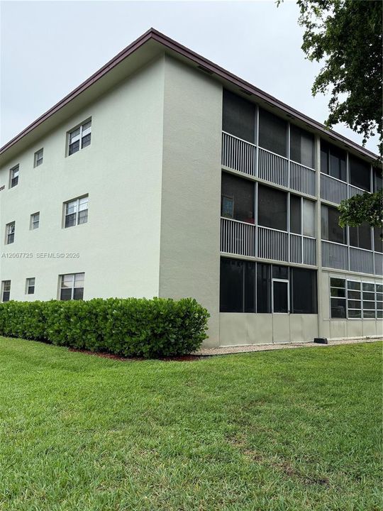 For Rent: $1,750 (2 beds, 2 baths, 1166 Square Feet)
