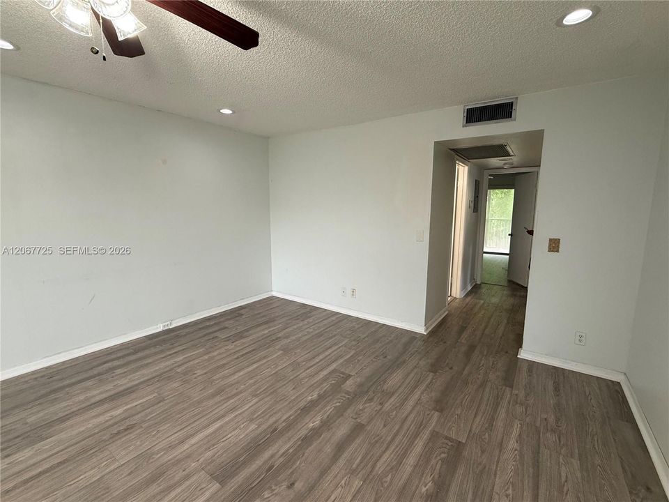 For Rent: $1,750 (2 beds, 2 baths, 1166 Square Feet)