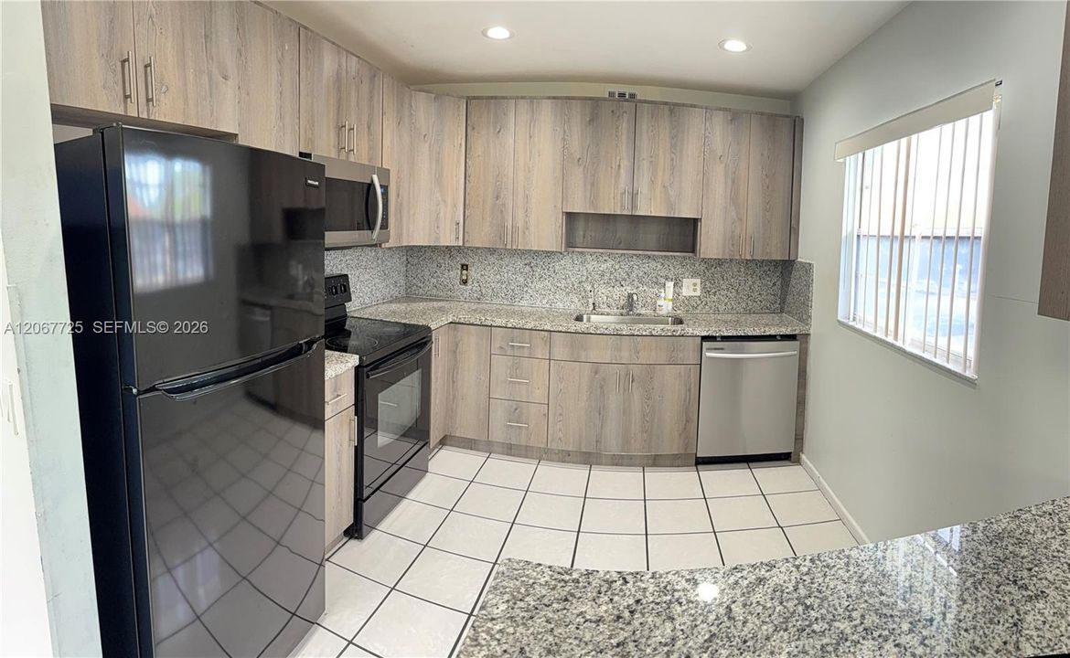 For Rent: $1,750 (2 beds, 2 baths, 1166 Square Feet)