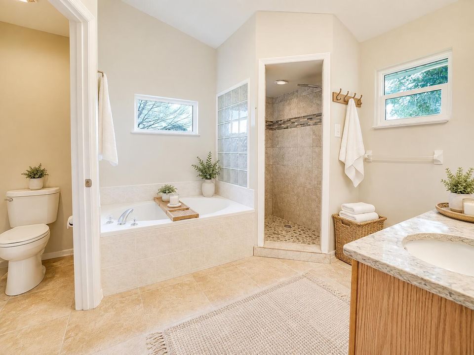 Bathroom_Shower_VIRTUALLY_STAGED