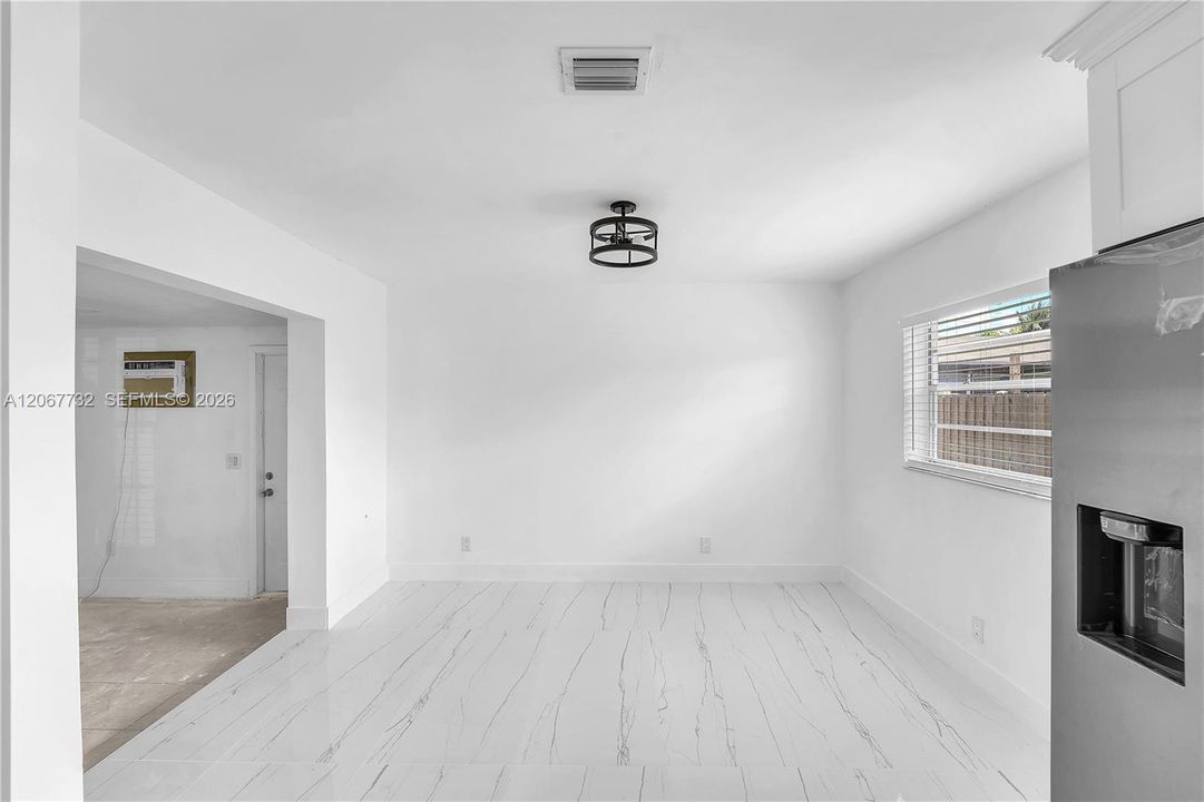 En Venta: $625,000 (3 camas, 2 baños, 1623 Pies cuadrados)