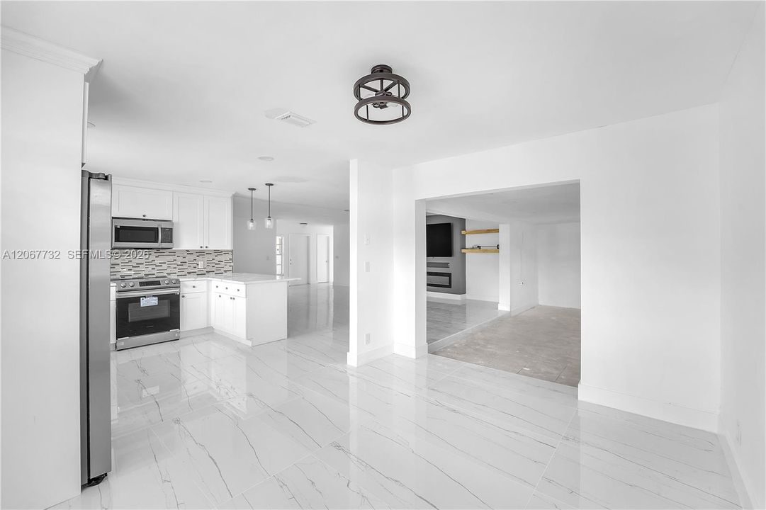 En Venta: $625,000 (3 camas, 2 baños, 1623 Pies cuadrados)