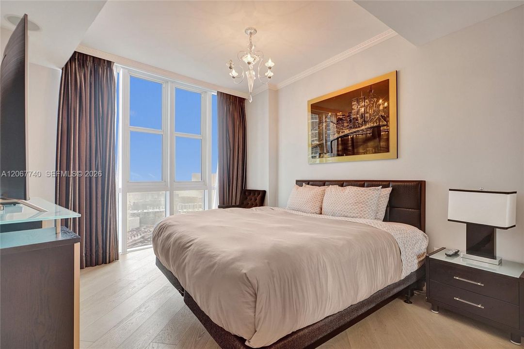 For Rent: $14,921 (3 beds, 3 baths, 3063 Square Feet)