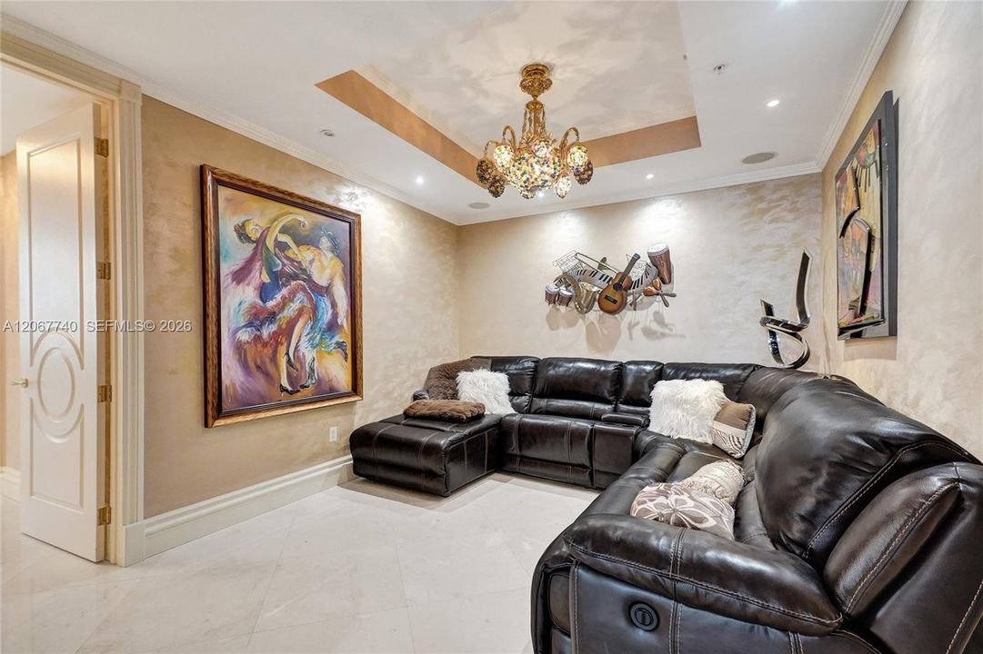 For Rent: $14,921 (3 beds, 3 baths, 3063 Square Feet)