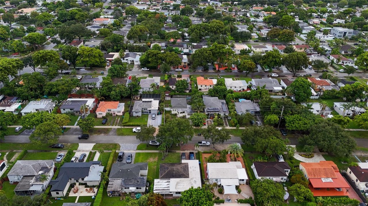 На продажу: $700,000 (3 спален, 1 ванн, 1328 Квадратных фут)