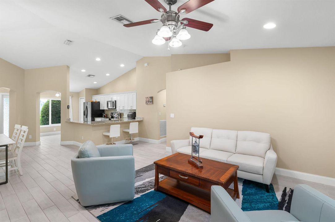 21-web-or-mls-5861 NW Cullom Cir - 21