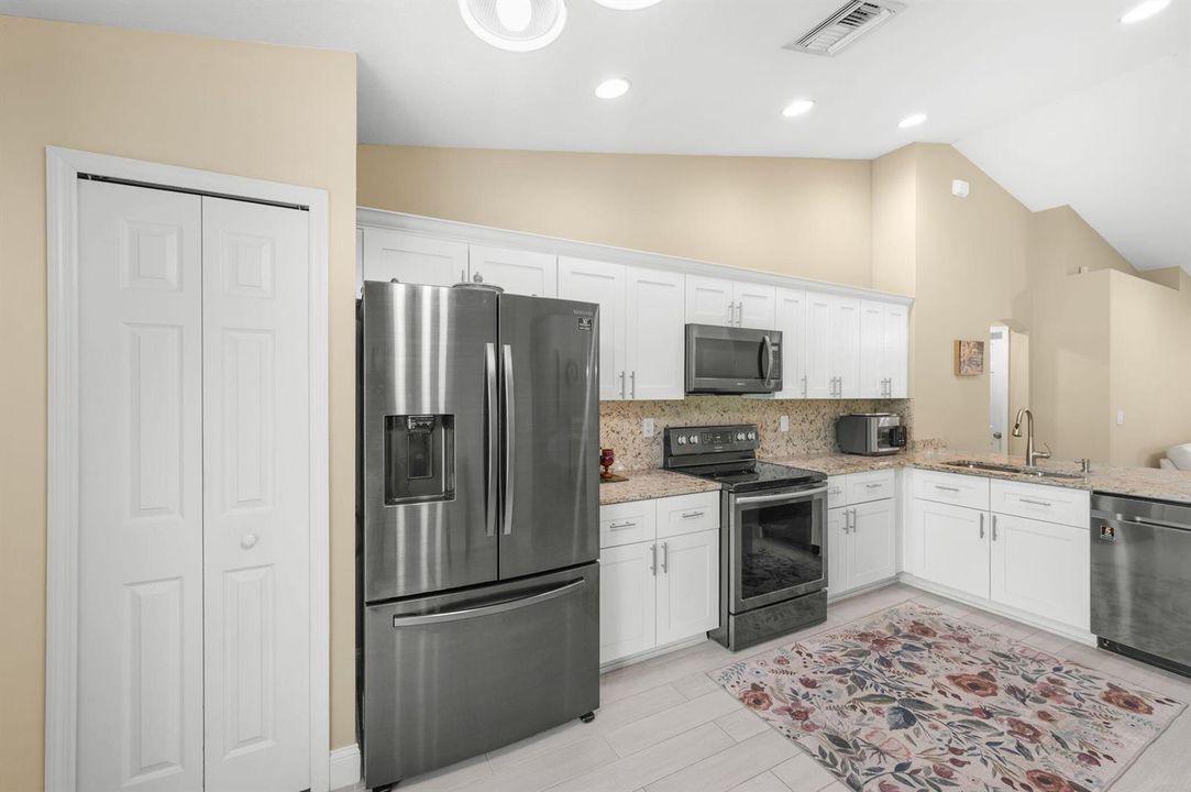 17-web-or-mls-5861 NW Cullom Cir - 17