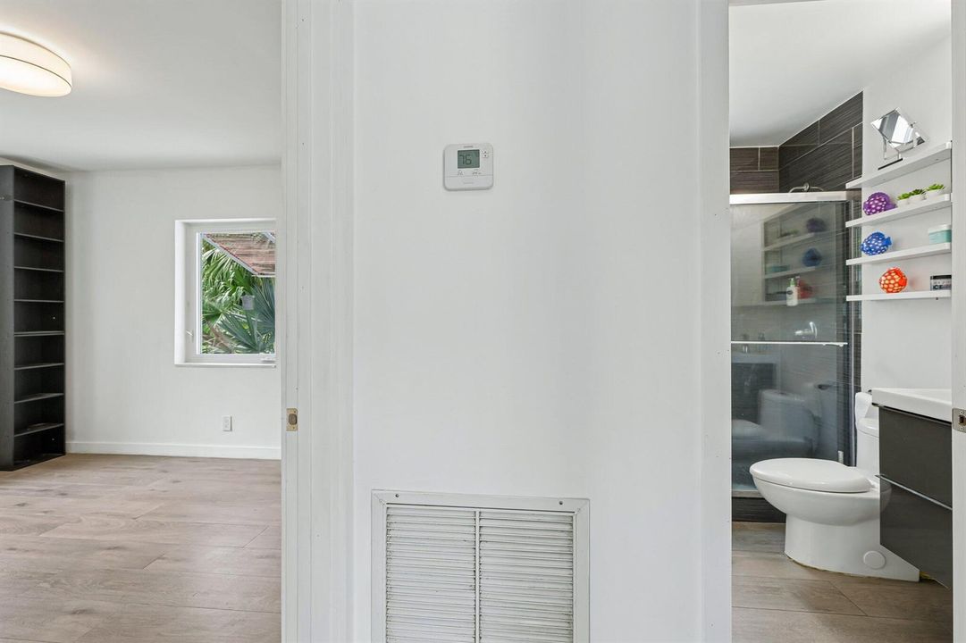 20-web-or-mls-SE 13th Ct-S0608-020