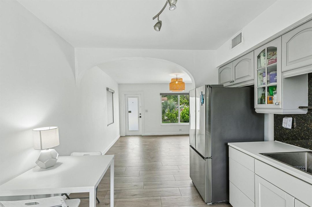 14-web-or-mls-SE 13th Ct-S0608-014