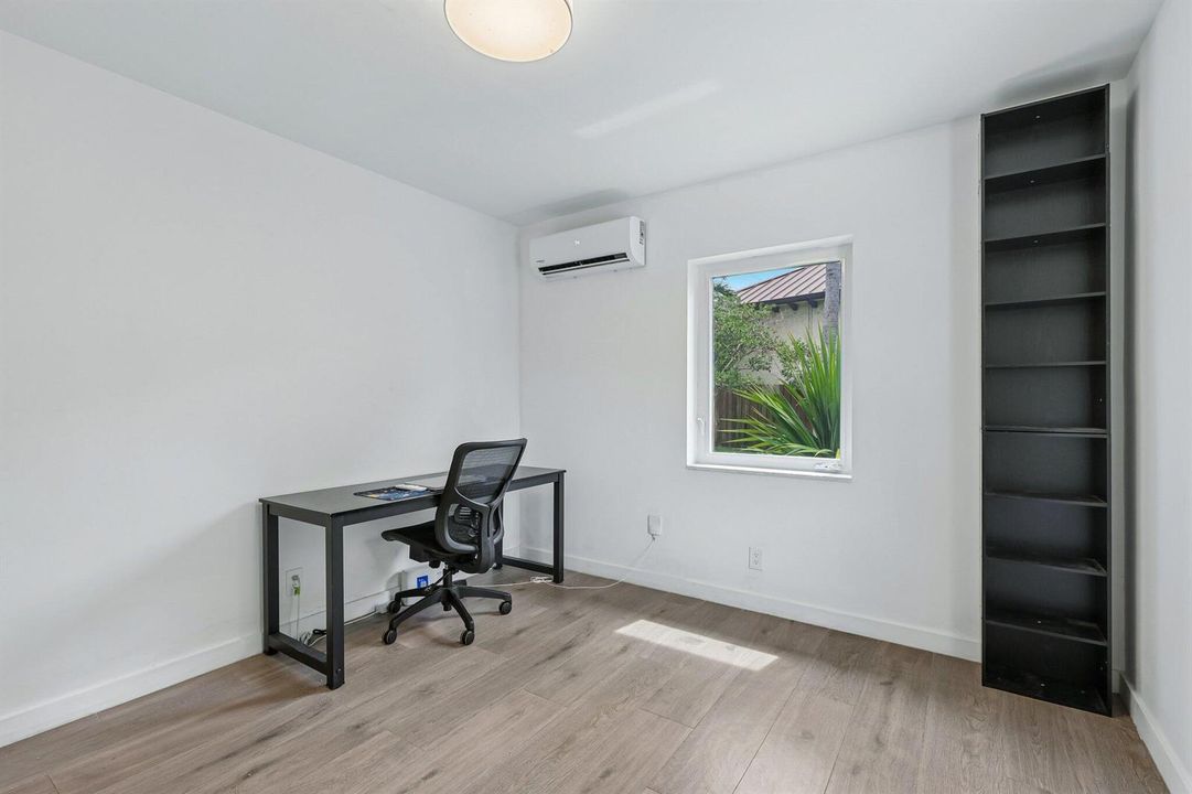 23-web-or-mls-SE 13th Ct-S0608-023