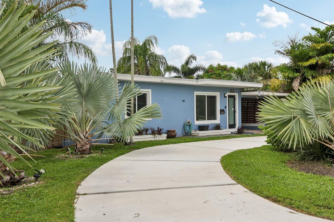 4-web-or-mls-SE 13th Ct-S0608-004