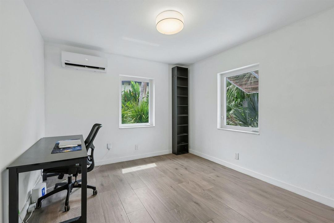 22-web-or-mls-SE 13th Ct-S0608-022