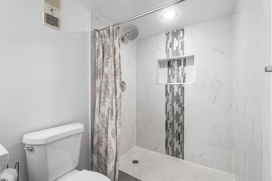 015-7290KinghurstDrive-106-DelrayBeach-F