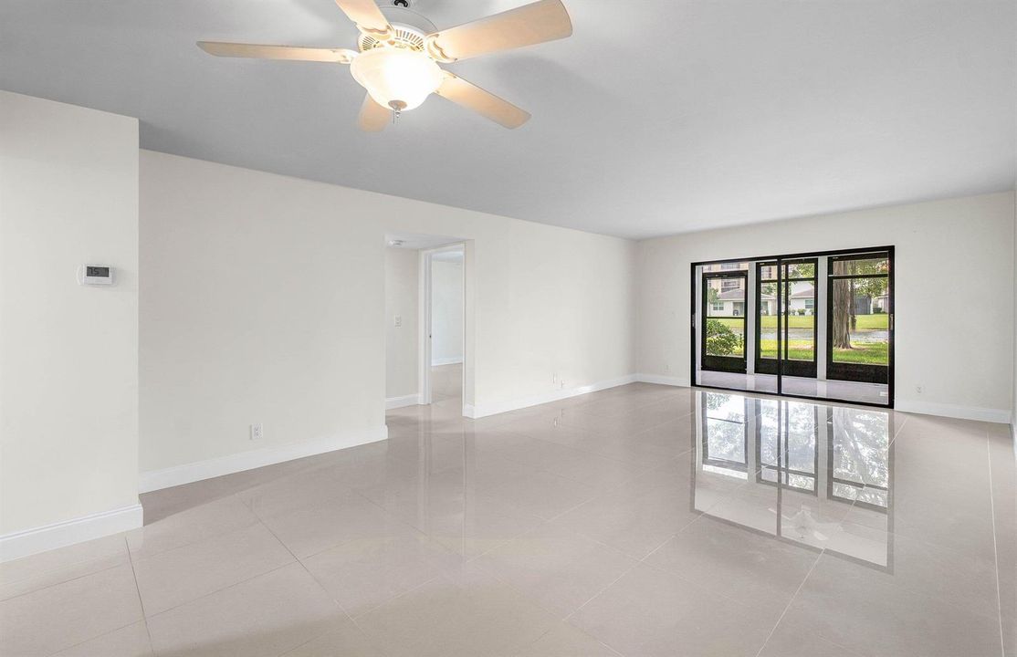 012-7290KinghurstDrive-106-DelrayBeach-F