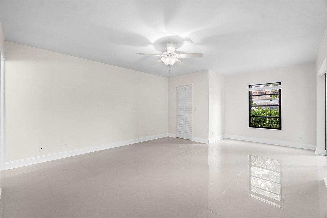 017-7290KinghurstDrive-106-DelrayBeach-F