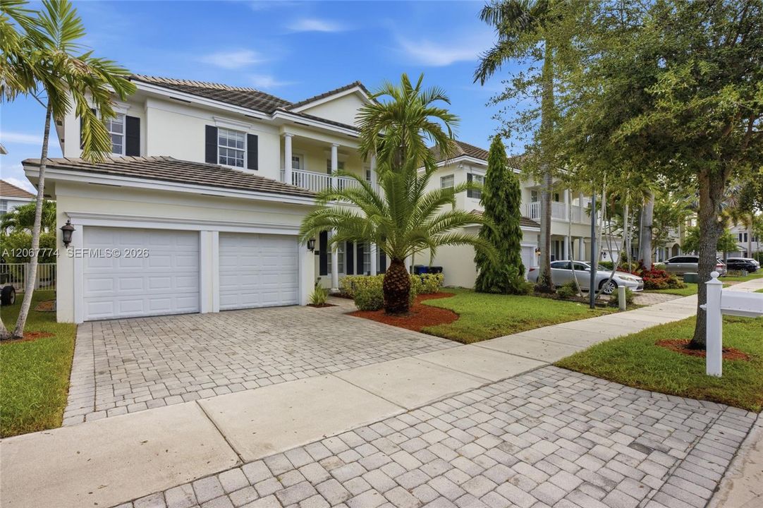 For Sale: $1,150,000 (4 beds, 4 baths, 2878 Square Feet)